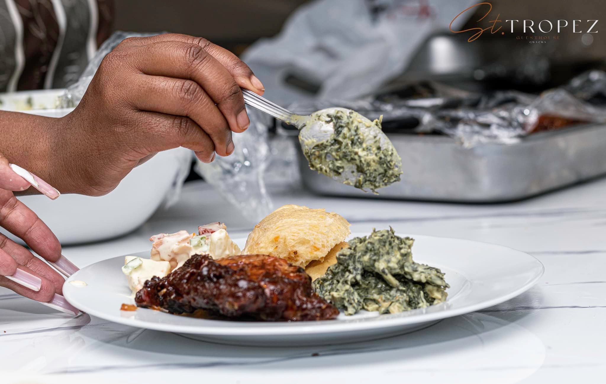 Breakfast & Dining